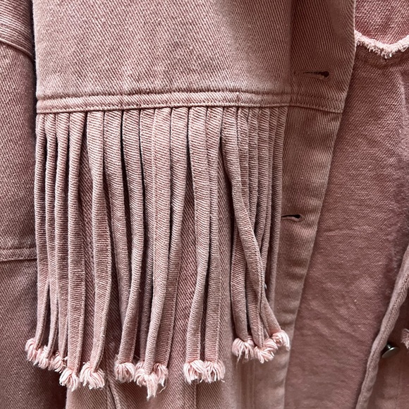 Women’s EUC blush pink fringe button up jacket. - Picture 8 of 8